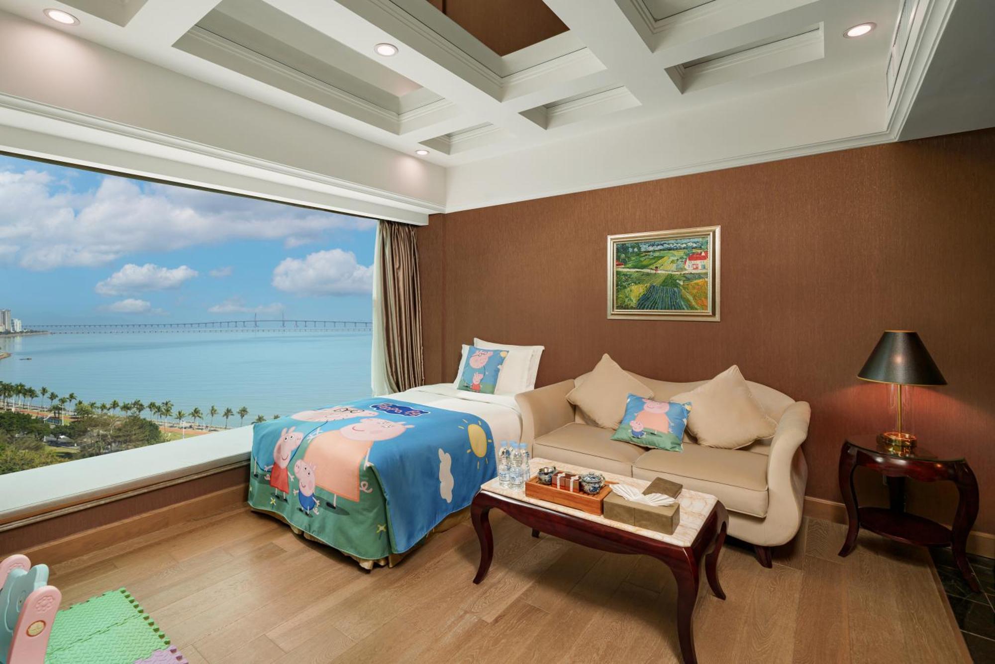 Grand Bay Hotel Zhuhai Exteriör bild